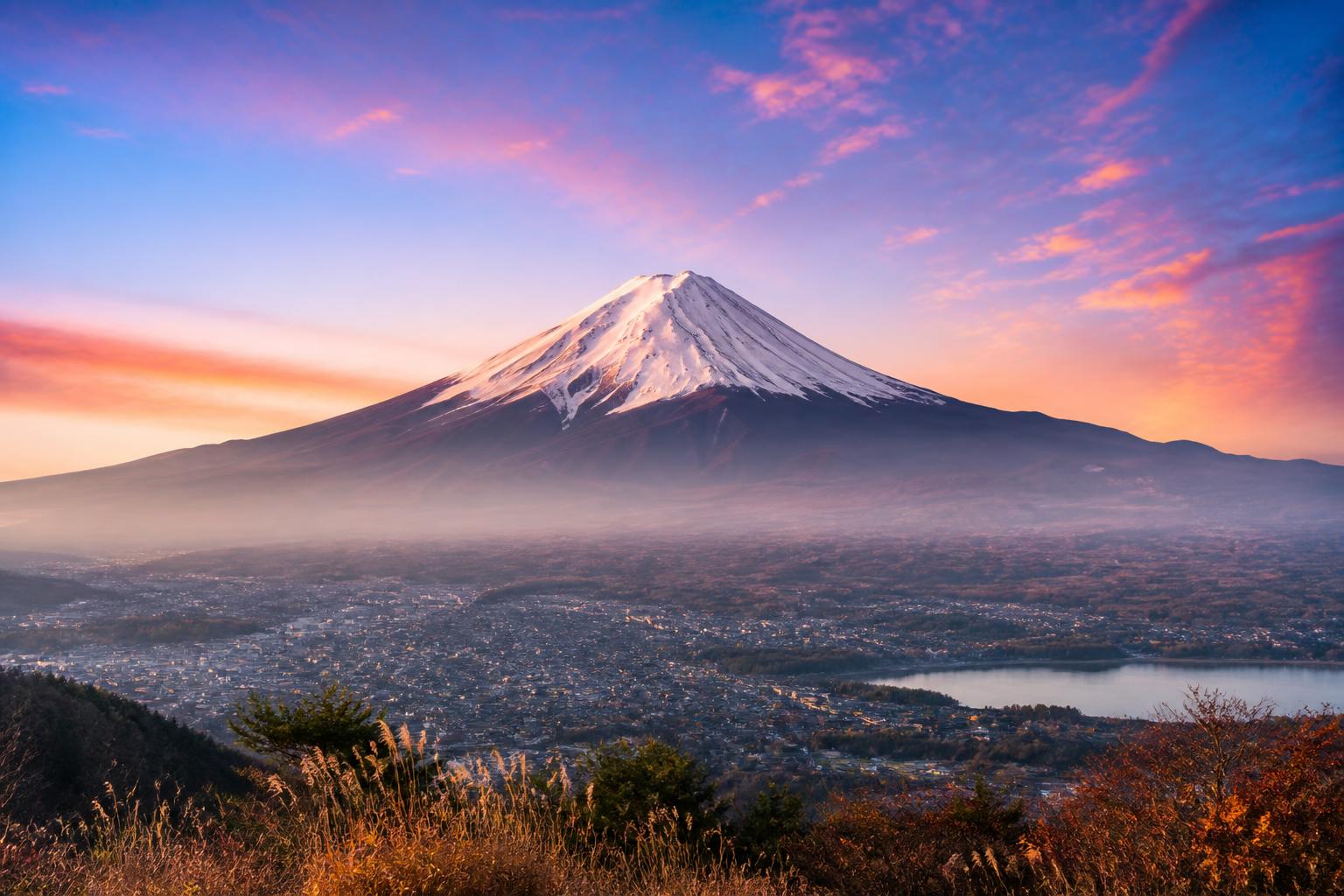 Mount Fuji at golden hour seen from Kawaguchiko